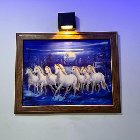 Hotel The Pacific Ahmedabad Airport Ngoại thất bức ảnh